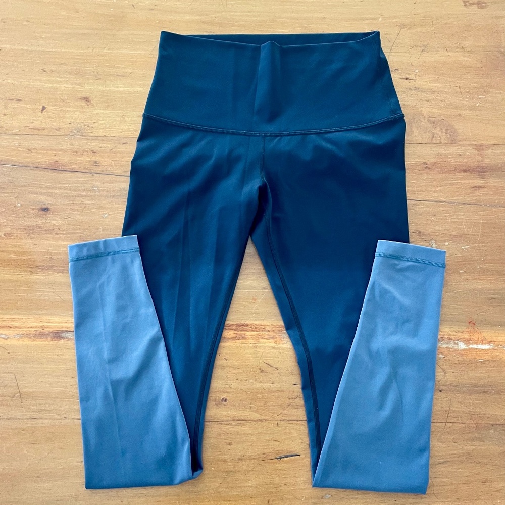 Lululemon Wunder Under black/grey ombre.